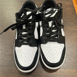 Nike Panda Dunks